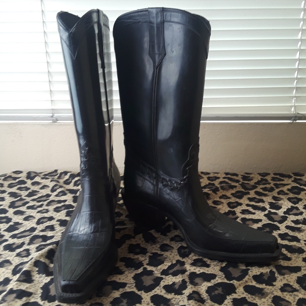 Donald J. Pliner Cowboy Style Rubber Rain Boots